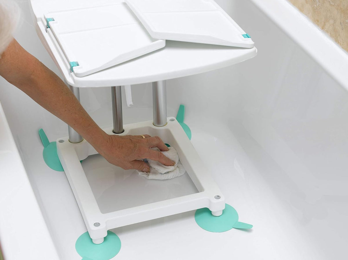 Bath Lift with Remote Control M526499