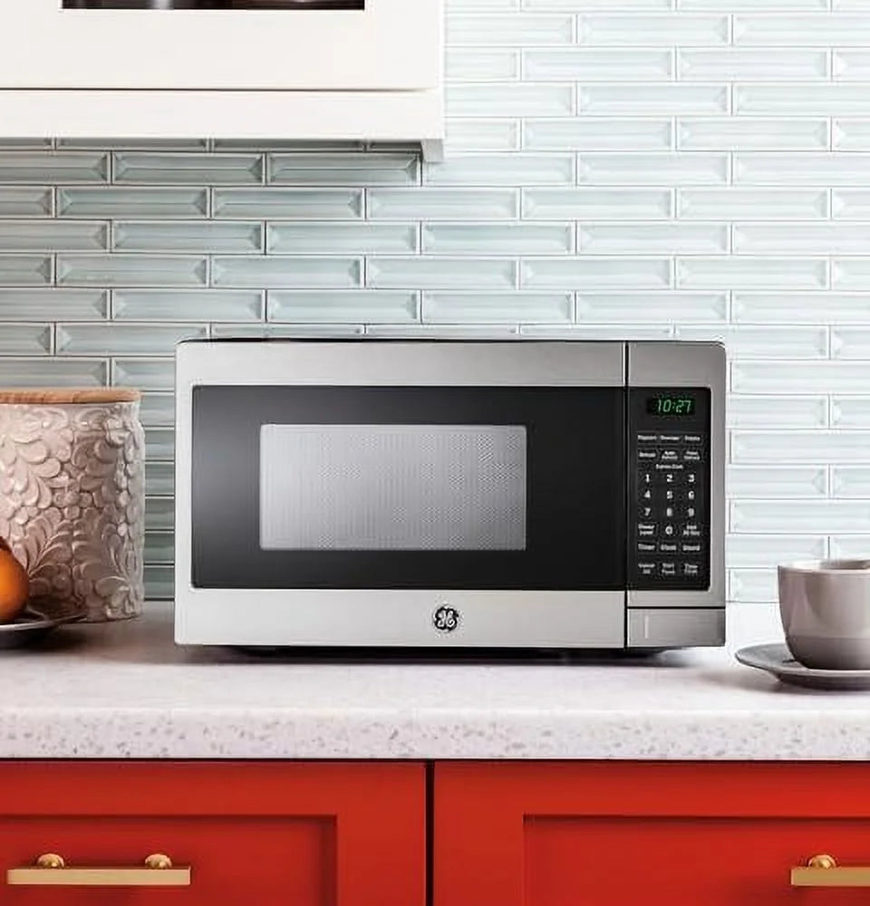 0.7 Cubic Feet 700 Watts Stainless Steel Countertop Microwave Oven Z918648