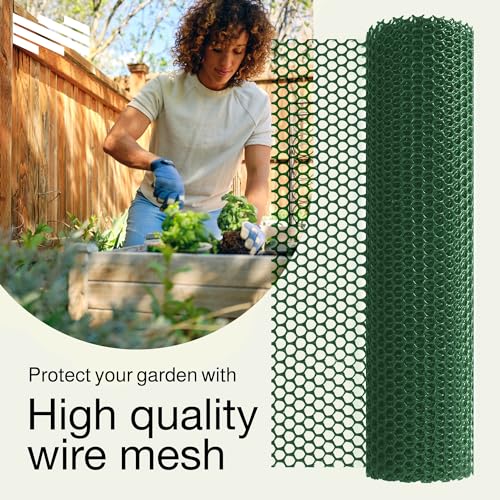 Green Plastic Wire Mesh Fence 15.7IN x 10FT Roll V464118