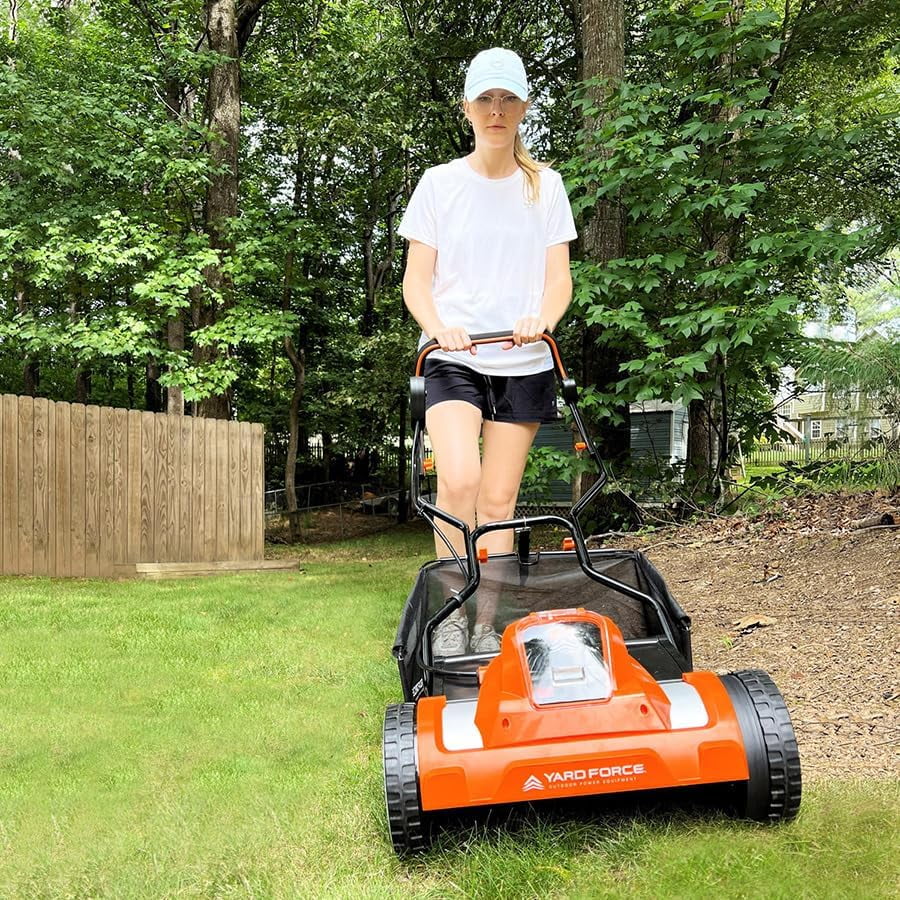 15-inch Cordless Reel Mower with Grass Collection Bag T164