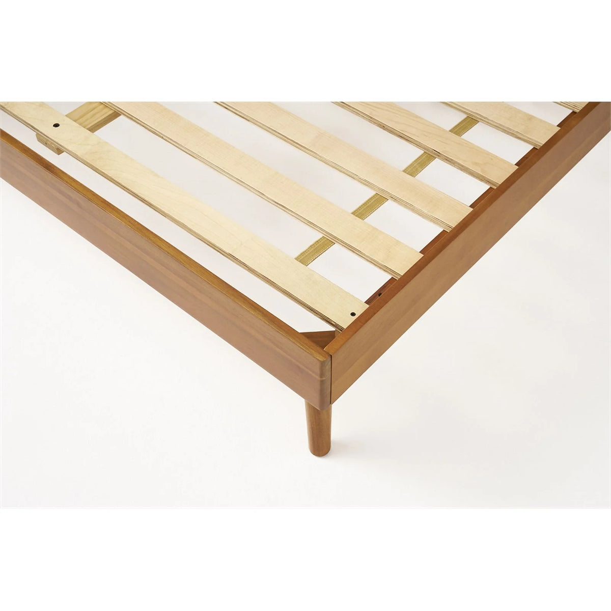 Full Acacia Wood Bed Q208905