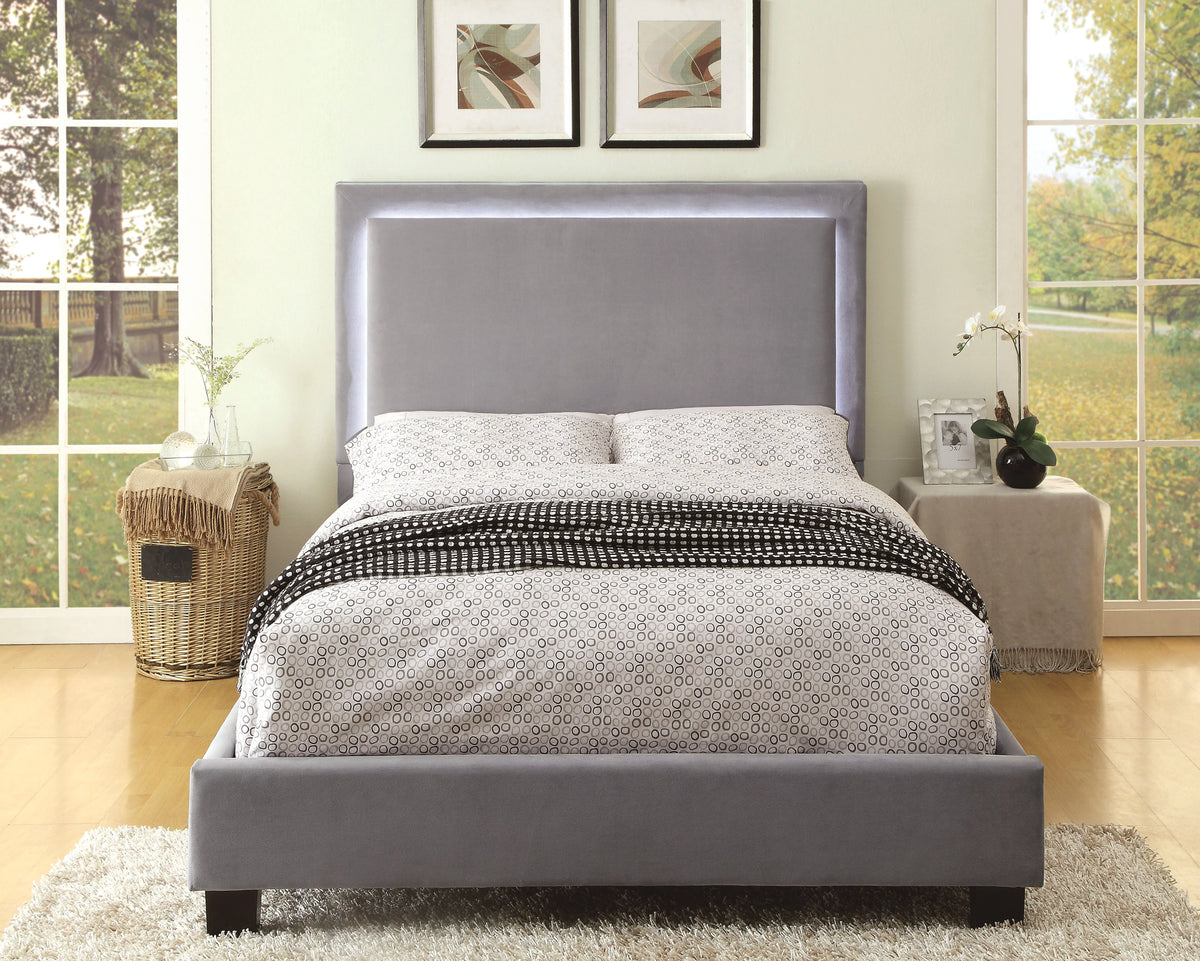 Queen Gray Bed Y565744