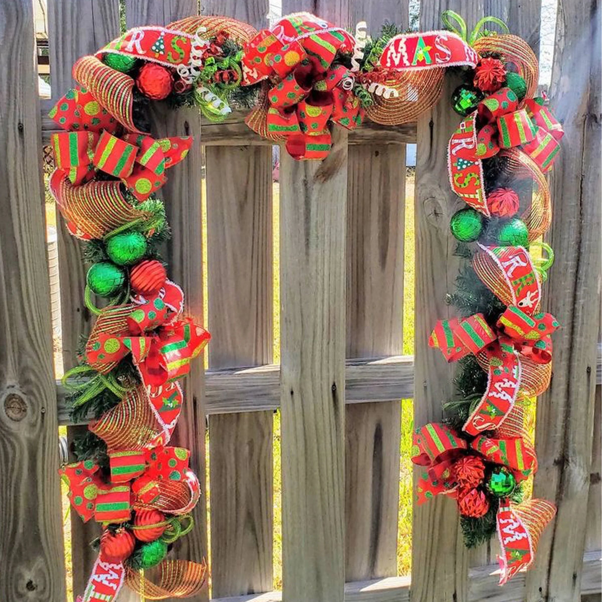100' x 10" Artificial Christmas Garland V42577