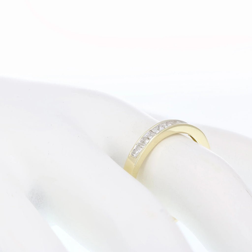 14K Yellow Gold Princess Cut Diamond Wedding Band Size 9 E3971