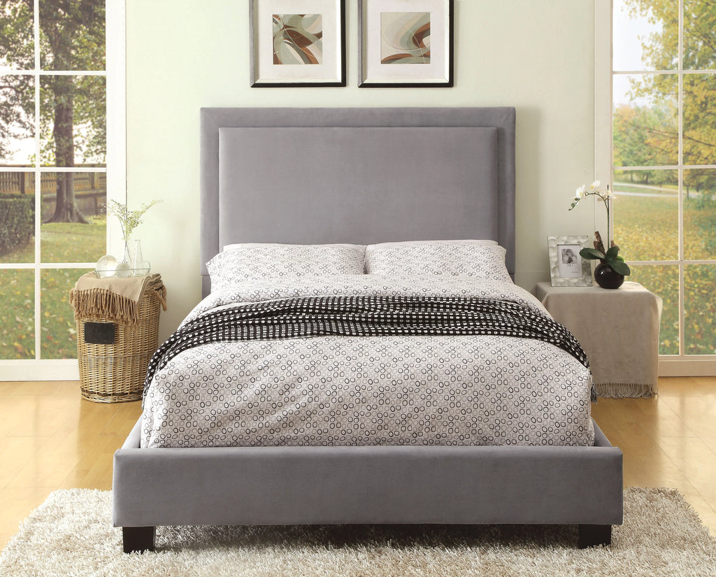 Queen Gray Bed Y565744