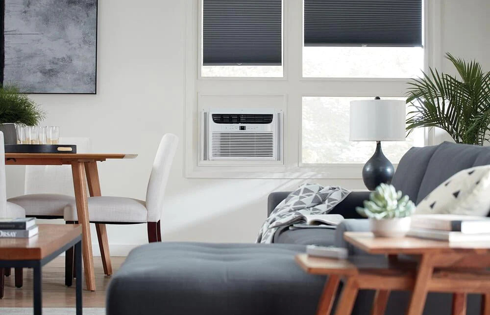 8,000 BTU Window-Mounted Air Conditioner H55404